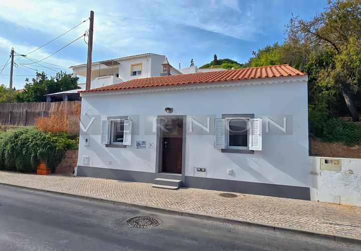 Villa a Carvoeiro, Faro, Carvoeiro - € 365.000 | Ref: VC740 - foto 1
