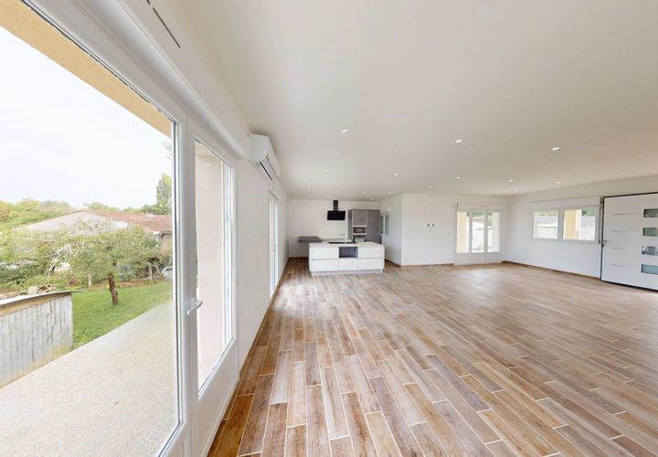 Villa i Angouleme, Charente, Angouleme - € 237.000 | Ref: 86347686 - foto 1