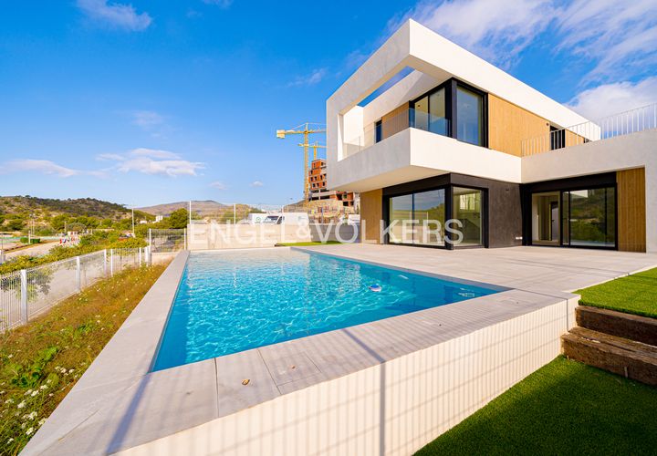 Villa i Finestrat, Alicante, Finestrat - € 825.000 | Ref: W-046RO2 - foto 1