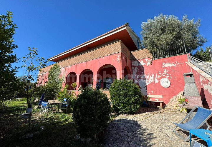 Villa a Fossignano, Rome, Fossignano - € 400.000 | Ref: es5554450 - foto 1