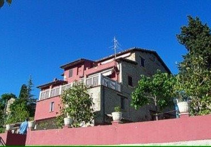 Villa a Roccafluvione, Ascoli Piceno, Roccafluvione - € 210.000 | Ref: es5554334 - foto 1