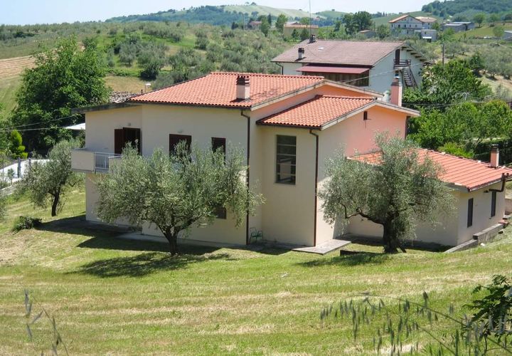 Villa a Pescara, Pescara, Pescara - € 220.000 | Ref: es5554061 - foto 1