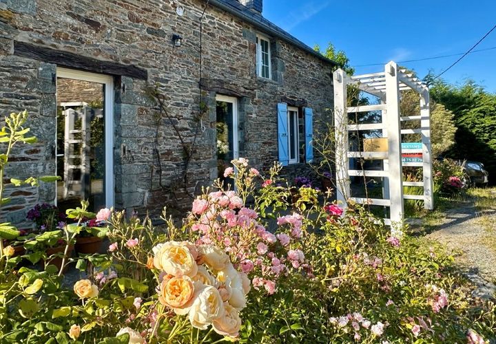 Villa i Sixt-sur-Aff, Ille-et-Vilaine, Sixt-sur-Aff - € 435.000 | Ref: es5554437 - foto 1