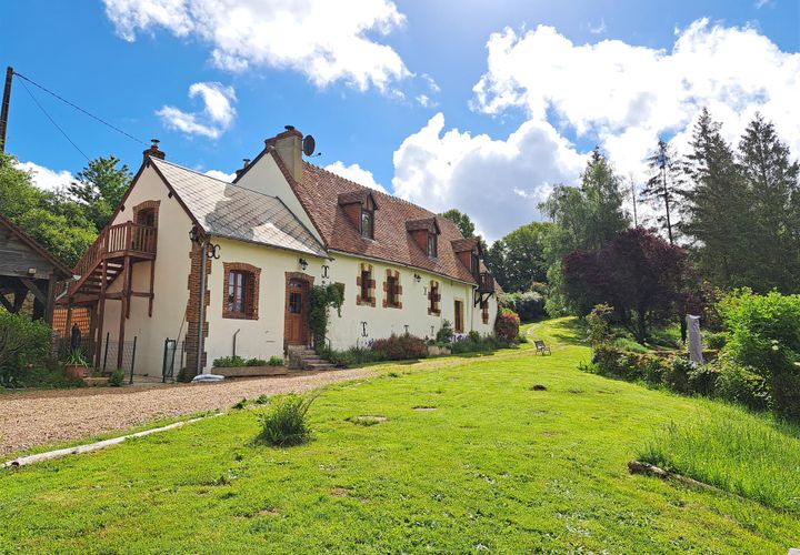 Villa i Greez-sur-roc, Loire, Greez-sur-roc - € 499.000 | Ref: es5554283 - foto 1