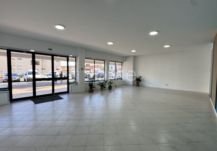 Næringseiendom i Barcelos, Braga, Barcelos - € 240 000 | Ref: ZMPT581205 - foto 1