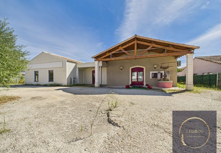 Erhvervsejendom i Beaucaire, Gard, Beaucaire - € 724.500 | Ref: 211 - foto 1