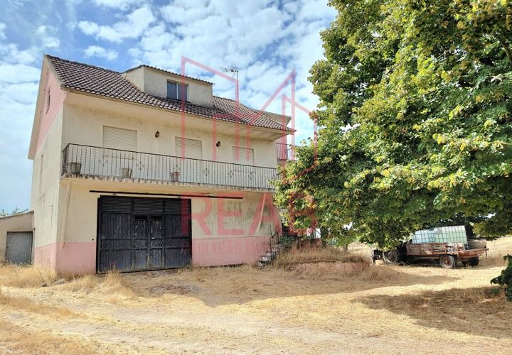 Villa i Eirado, Guarda, Eirado - € 85 000 | Ref: 240/ 2025 - foto 1