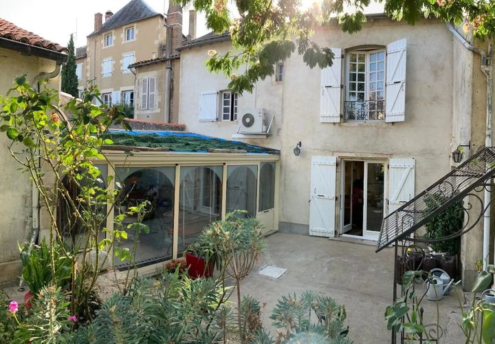 Villa i Montmorillon, Vienne, Montmorillon - € 360.400 | Ref: BVI82498 - foto 1