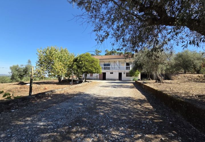 Villa a Nelas, Viseu, Nelas - € 210.000 | Ref: 0180 - foto 1
