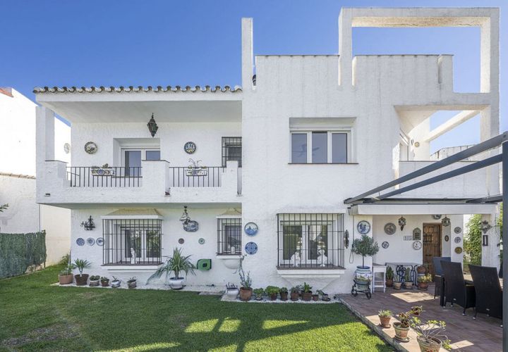 Villa a La Duquesa, Malaga, La Duquesa - € 515.000 | Ref: R5187994 - foto 1