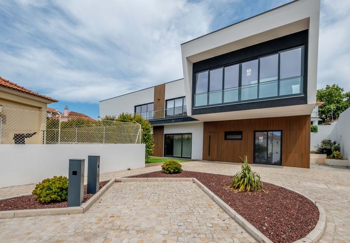 Villa i Cascais, Lisbon, Cascais - € 2.390.000 | Ref: CB01-0646 - foto 1