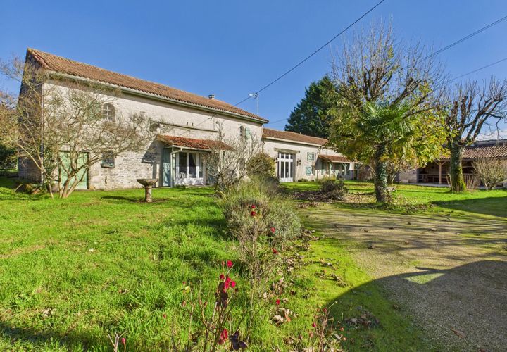 Villa i Courcome, Charente, Courcome - € 349.000 | Ref: BVI80306 - foto 1
