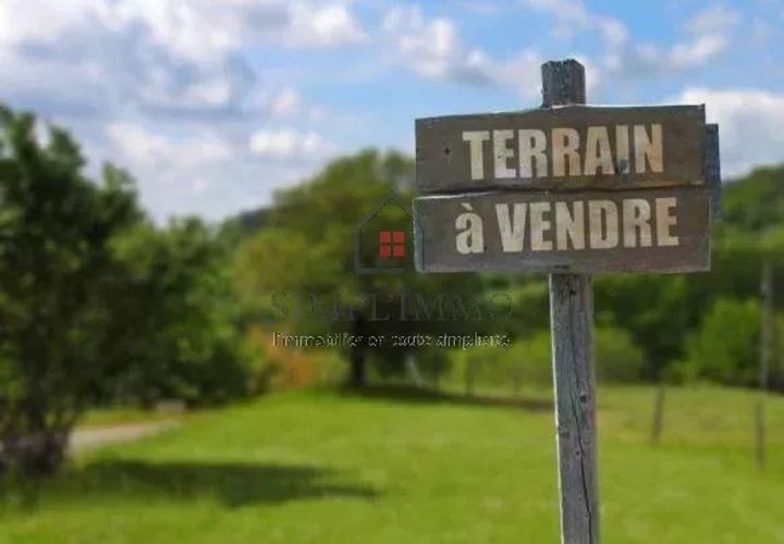 Terra a Celles, Charente-Maritime, Celles - € 17.950 | Ref: 638 - foto 1