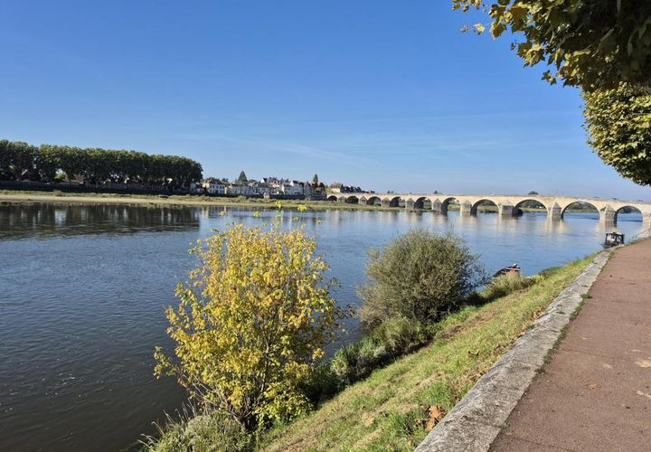 Villa a Gien, Loiret, Gien - € 295.000 | Ref: A5994 - foto 1