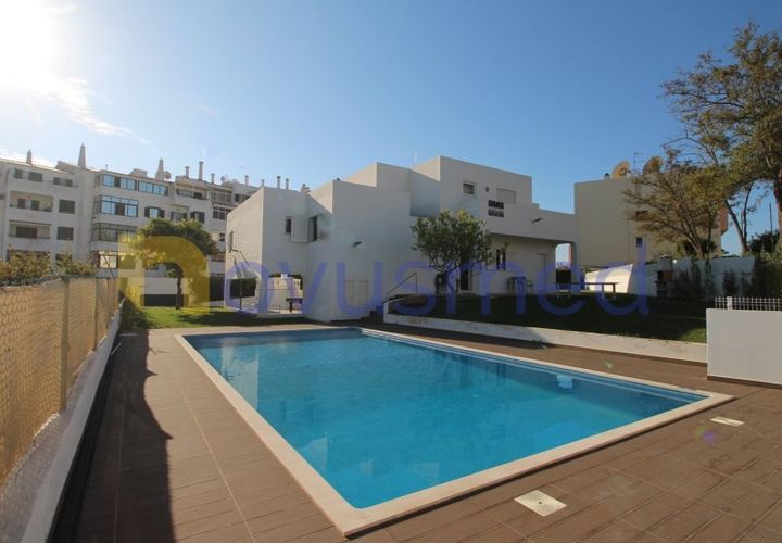 Villa i Albufeira, Faro, Albufeira - € 1.490.000 | Ref: V7-01 (PR-077) - foto 1