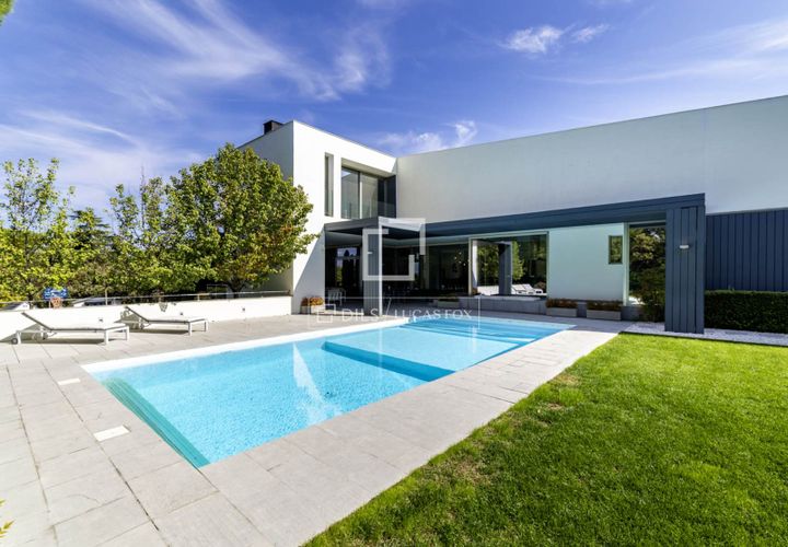Villa i Boadilla Del Monte, Madrid, Boadilla Del Monte - € 2.980.000 | Ref: POZ60439 - foto 1