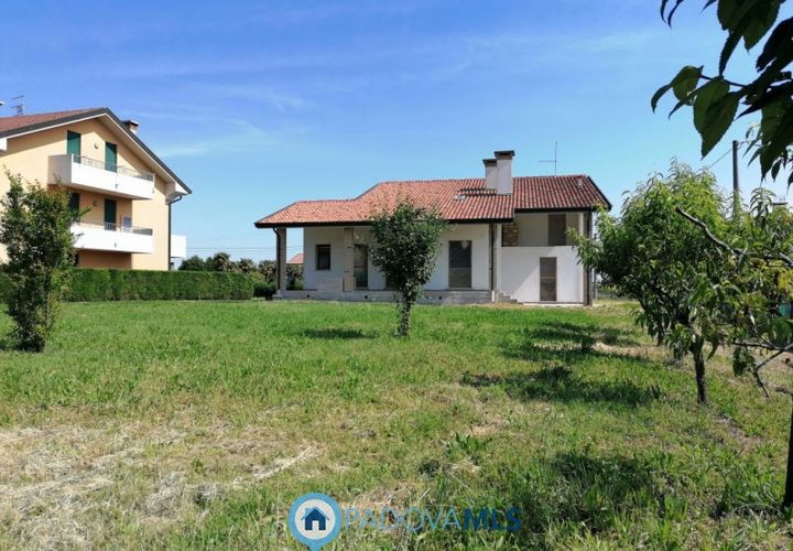 Villa i Codevigo, Padua, Codevigo - € 185.000 | Ref: MLS1127-1202 - foto 1