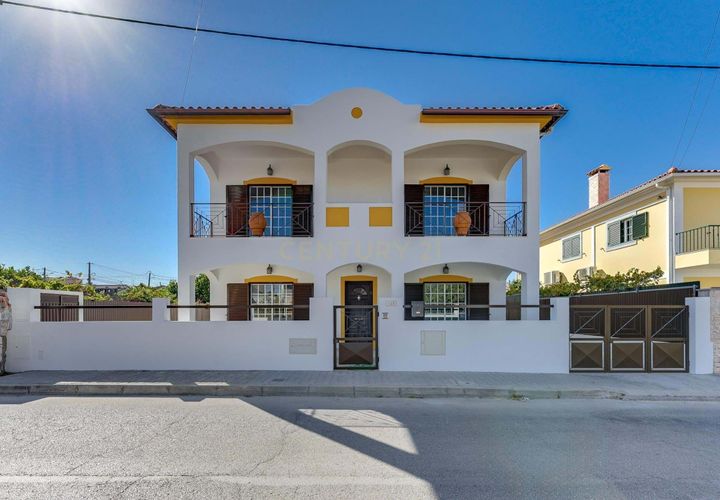 Villa i Seixal, Setubal, Seixal - € 670.000 | Ref: C0222-06539 - foto 1