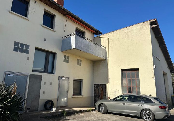 Villa a Clermont-Ferrand, Puy-de-Dome, Clermont-Ferrand - € 365.000 | Ref: 1389_h - foto 1