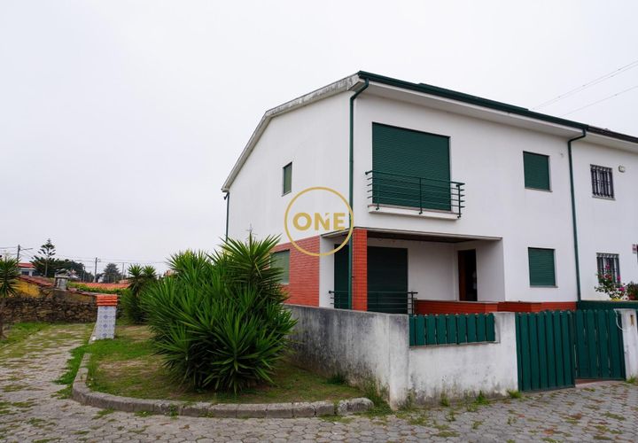 Rækkehus i Santa Maria da Feira, Aveiro, Santa Maria da Feira - € 410.000 | Ref: ONE91557-37 - foto 1