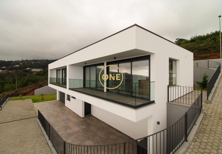 Byhus i Santa Cruz, Madeira, Santa Cruz - € 1.400.000 | Ref: ONE361867-10 - foto 1