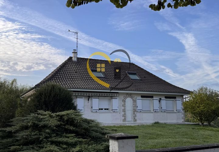 Villa i Bourges, Cher, Bourges - € 204.000 | Ref: 86352809 - foto 1