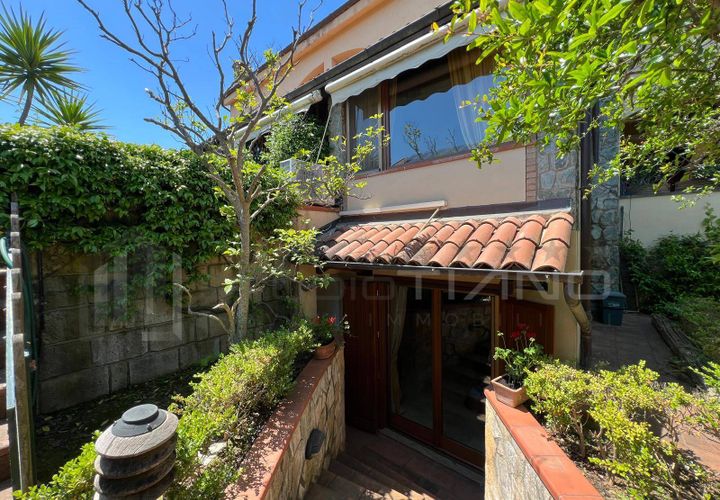 Villa i Rende, Cosenza, Rende - € 580 000 | Ref: 576 - foto 1