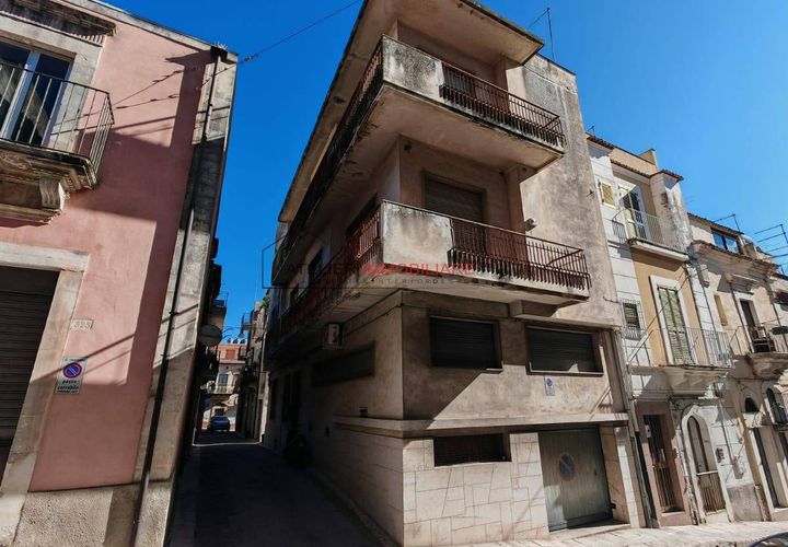Villa i Ragusa, Ragusa, Ragusa - € 72.000 | Ref: 14 - foto 1