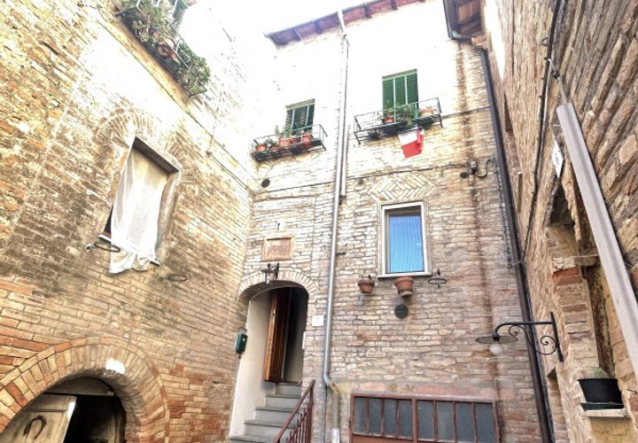 Villa i Perugia, Perugia, Perugia - € 55.000 | Ref: 1788463 - foto 1