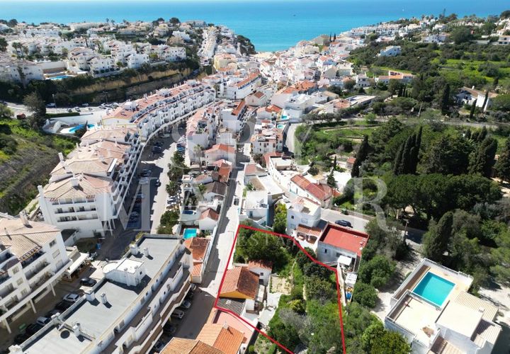 Villa i Carvoeiro, Faro, Carvoeiro - € 1.167.650 | Ref: Spy-00167 - foto 1