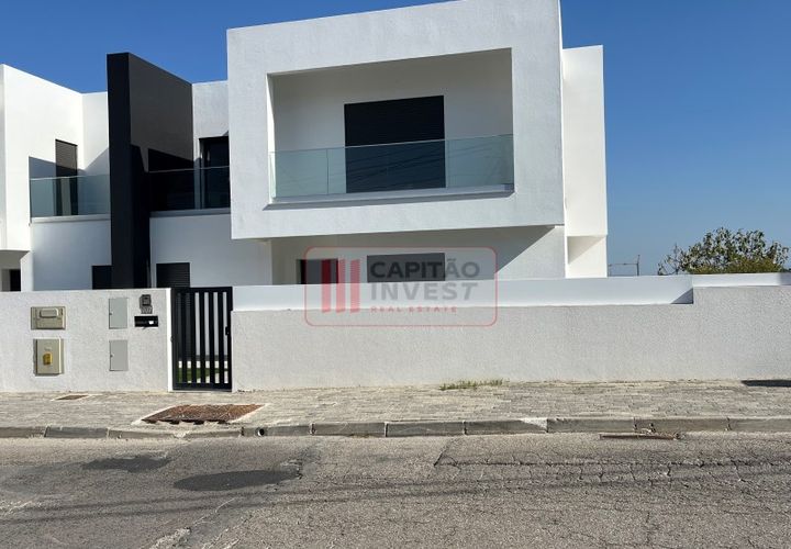 Villa i Corroios, Setubal, Corroios - € 795 000 | Ref: 1106MJ - foto 1