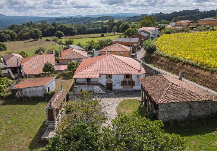 Landejendom i Lalin, Pontevedra, Lalin - € 395.000 | Ref: 2627 - foto 1