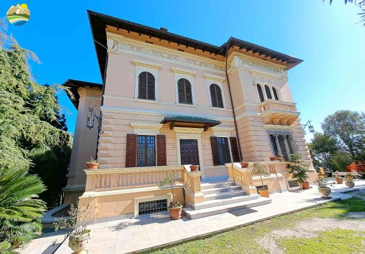 Villa a Giulianova, Teramo, Giulianova - € 2.100.000 | Ref: EL1010-607891 - foto 1