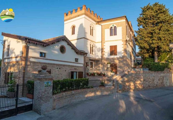 Villa a Nereto, Teramo, Nereto - € 1.500.000 | Ref: EL1030-608077 - foto 1