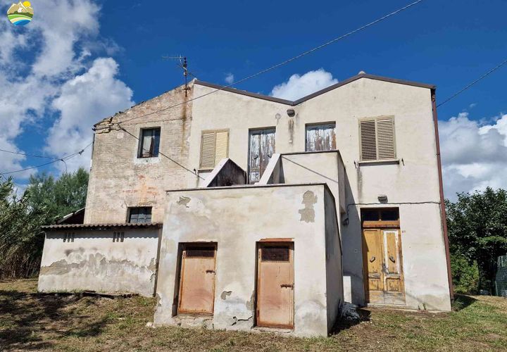 Villa a Penne, Pescara, Penne - € 140.000 | Ref: EL1047-608218 - foto 1