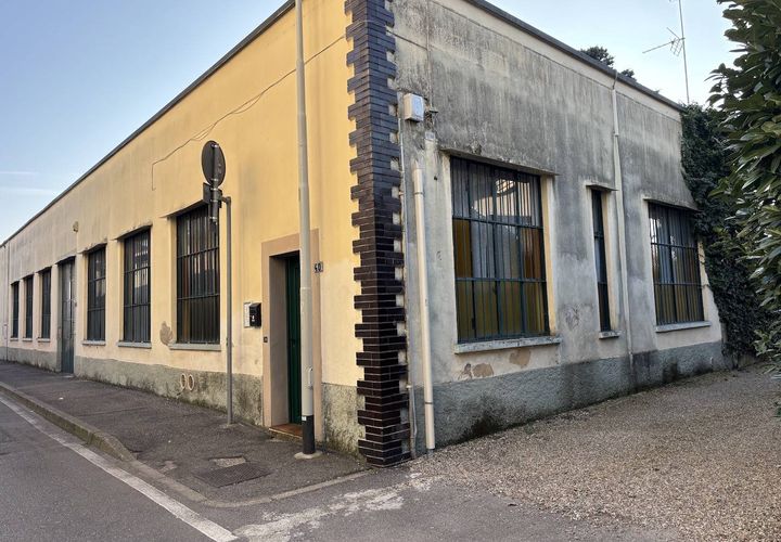 L'establiment comercial a Cornaredo, Milan, Cornaredo - € 750/mes | Ref: 1729 - foto 1