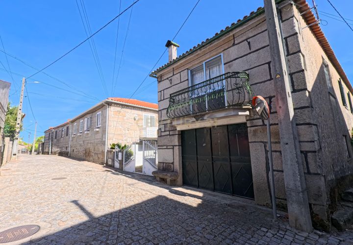 Villa a Antas e Matela, Viseu, Antas e Matela - € 160.000 | Ref: C0203-02520 - foto 1