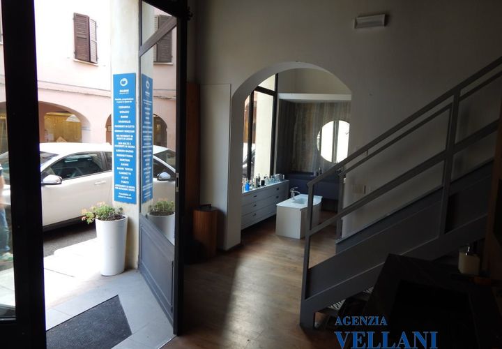 L'establiment comercial a Carpi, Modena, Carpi - € 1.000/mes | Ref: VVT-953 - foto 1