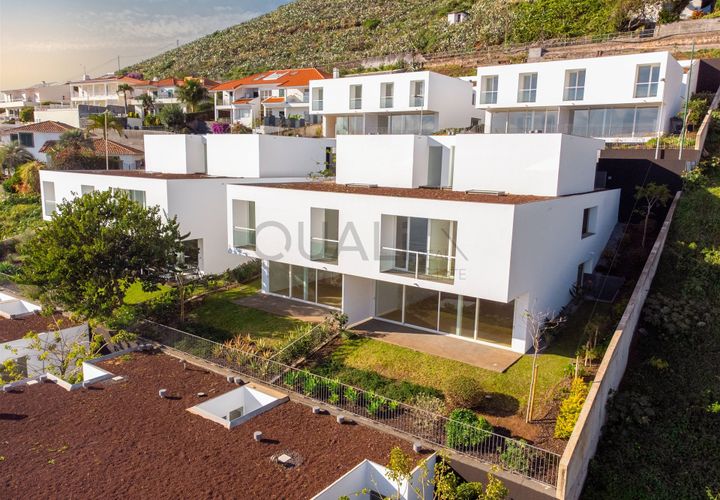 Villa i Funchal, Madeira, Funchal - € 1.500.000 | Ref: Q2593 - foto 1
