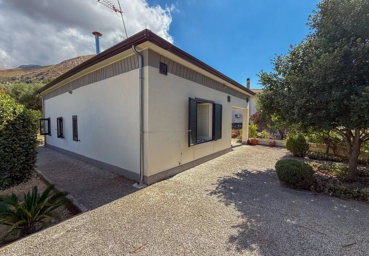 Villa i Scillato, Palermo, Scillato - € 160.000 | Ref: Casa Rosa Maria - Scillato - foto 1