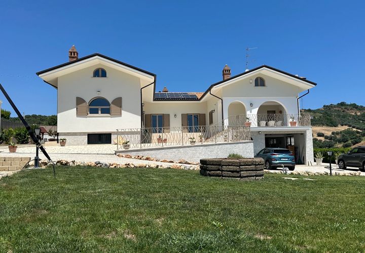 Villa i Tortoreto, Teramo, Tortoreto - € 840.000 | Ref: es5554821 - foto 1