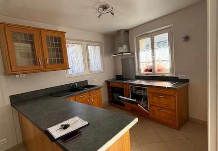 Byhus i Thiers-sur-Thève, Oise, Thiers-sur-Thève - € 250.000 | Ref: MAISON_DE_VILLE_THIER_SUR_THEVE - foto 1