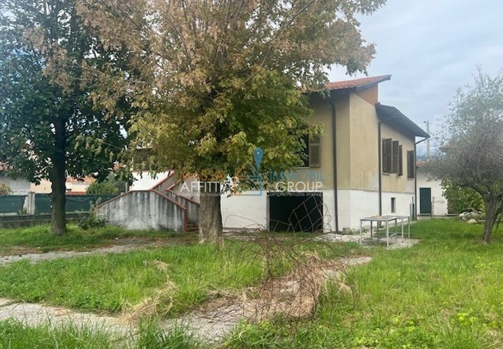 Villa i Massa, Massa and Carrara, Massa - € 399.000 | Ref: 3519 - foto 1