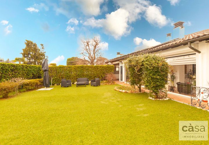 Villa i Varese, Varese, Varese - € 595.000 | Ref: 509-RD - foto 1