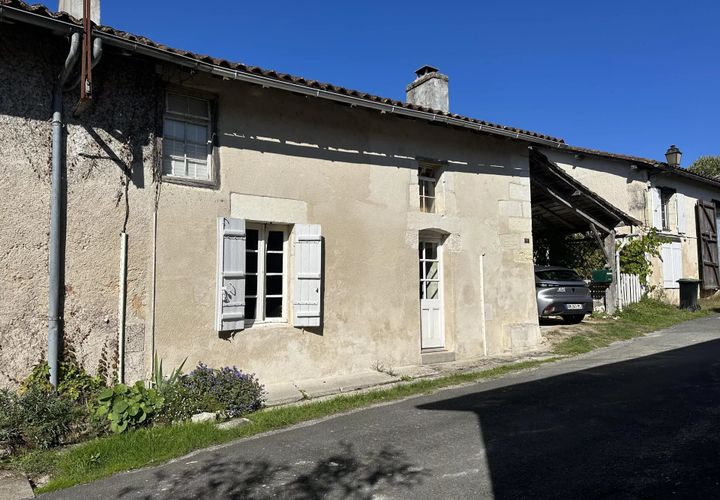 Villa i Bonnes, Charente, Bonnes - € 135.000 | Ref: BVI82843 - foto 1