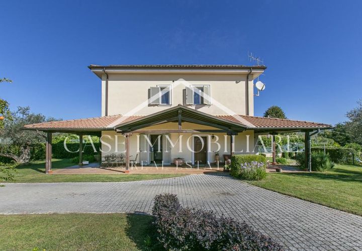 Villa a Lanuvio, Rome, Lanuvio - € 305.000 | Ref: Villa Esclusiva Lanuvio, Via Piastrarella - foto 1