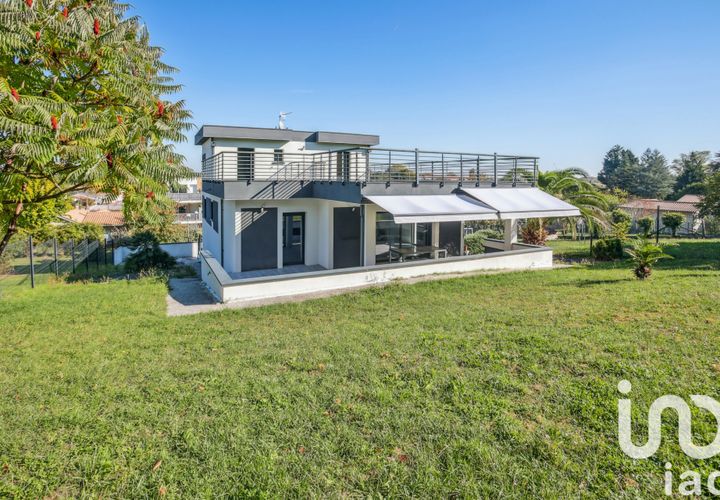 Villa a Bassens, Gironde, Bassens - € 549.000 | Ref: 35362 - foto 1