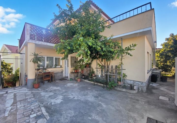 Villa i Barcarena, Lisbon, Barcarena - € 639.500 | Ref: 25-E.FAV-502 - foto 1