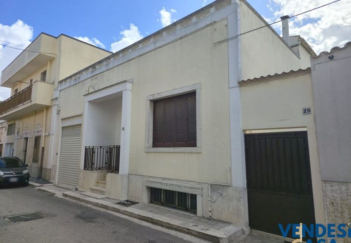 Villa i Adelfia, Bari, Adelfia - € 200.000 | Ref: M226 - foto 1