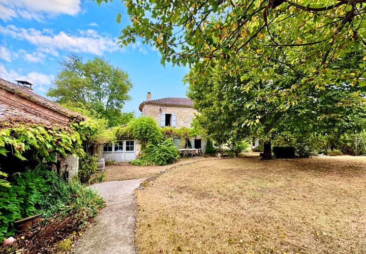 Villa i Duras, Lot-et-Garonne, Duras - € 380.000 | Ref: BVI82466 - foto 1